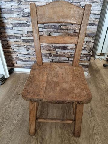 Houten peuter/kleuter stoeltje uit de jaren 50 beschikbaar voor biedingen