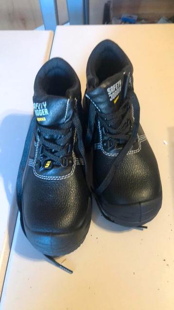 Werkschoenen maat 37 beschikbaar voor biedingen