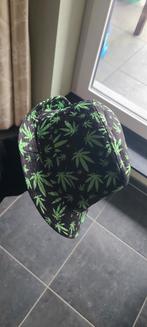 Hat with cannabis imprint., Kleding | Heren, Hoeden en Petten, One size fits all, Ophalen of Verzenden, Zo goed als nieuw