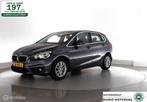 BMW 2-serie Active Tourer 218i 136PK Essential trekhaak|nav|, Voorwielaandrijving, Gebruikt, Bedrijf, Handgeschakeld