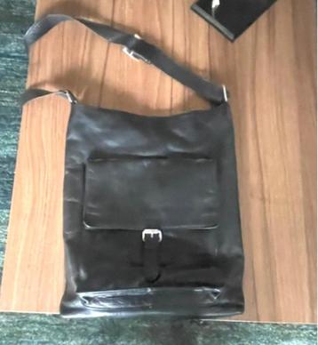 mooie leren Saccoo schouder cross-over tas  beschikbaar voor biedingen