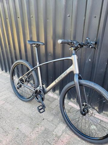 Trek dual lichtgewicht aluminium hybride fiets  beschikbaar voor biedingen