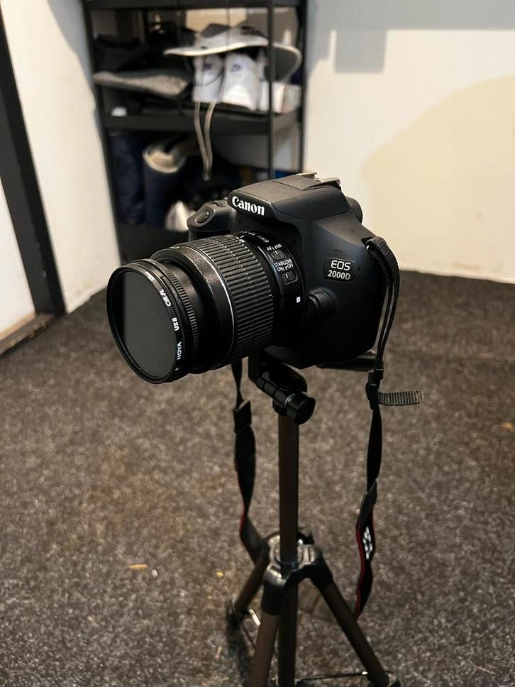 Canon EOS 2000D Spiegelreflexcamera, Audio, Tv en Foto, Fotocamera's Digitaal, Zo goed als nieuw, Spiegelreflex, Canon, Minder dan 4 keer