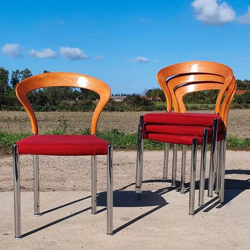 Set 4 vintage design stoelen Lotus - Kush & co, Huis en Inrichting, Stoelen, Zo goed als nieuw, Vier, Hout, Metaal, Stof, Rood