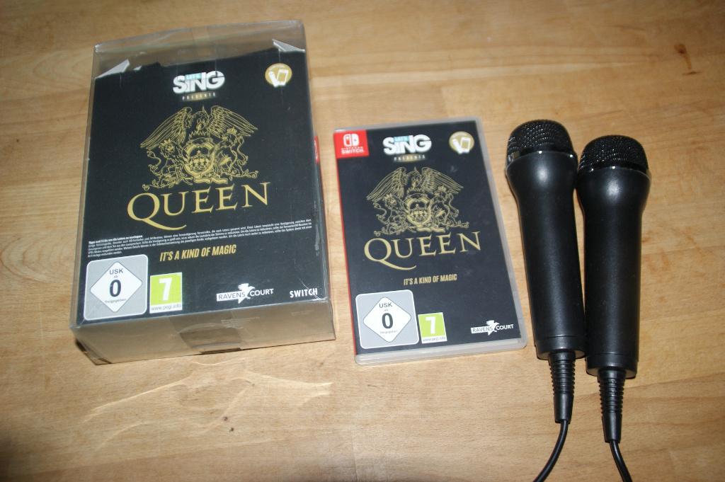 Let’s Sing Queen + 2 microfoons (Switch), Spelcomputers en Games, Games | Nintendo Switch, Muziek, Gebruikt, Zoomstede 21, 3431 HK Nieuwegein, Nederland