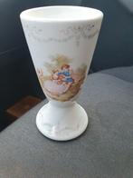 Vintage Porseleinen Vaas met Romantisch Tafereel, Antiek en Kunst, Antiek | Keramiek en Aardewerk, Ophalen of Verzenden
