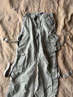 Bershka Cargo Broek Maat 36, Kleding | Dames, Broeken en Pantalons, Ophalen, Beige, Zo goed als nieuw, Maat 36 (S)