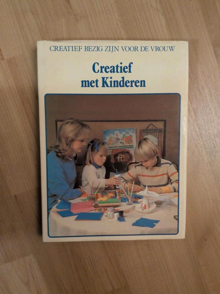 Creatief met Kinderen - Lekturama, Boeken, Hobby en Vrije tijd, Gelezen, Scrapbooking en Knutselen, Geschikt voor kinderen, Ophalen of Verzenden