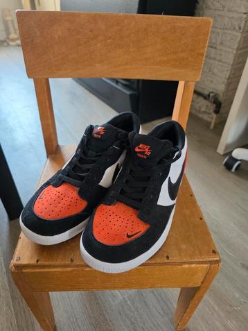 Nieuwe NIKE SB oranje zwart wit maat 43 beschikbaar voor biedingen