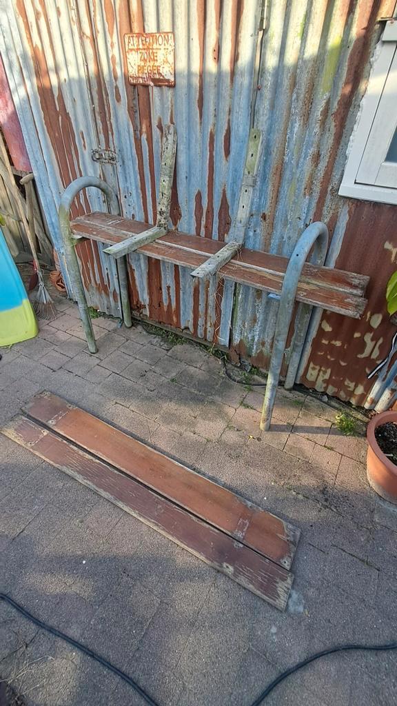 Tuinbankje - Opknapper gegalvaniseerd, Tuin en Terras, Tuinbanken, Gebruikt, Hout, Ophalen