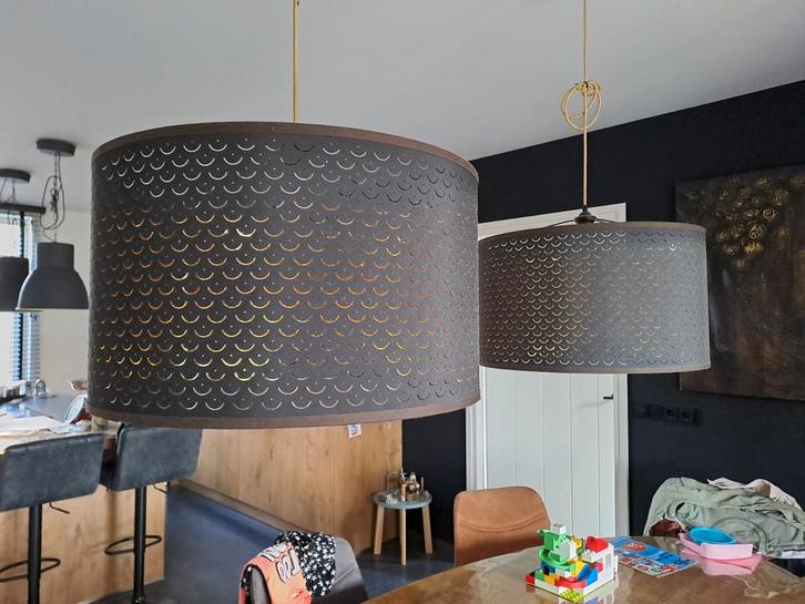 2x complete NYMÖ Lampenkappen zwart/messing 59cm, Huis en Inrichting, Lampen | Hanglampen, Zo goed als nieuw, Minder dan 50 cm