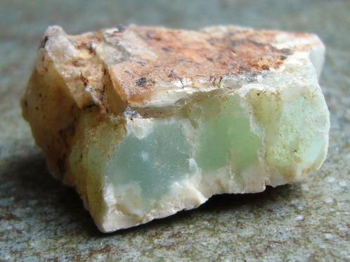chrysopraas 31 gram chrysophraas chrysopraas chrysofraas, Verzamelen, Mineralen en Fossielen, Mineraal, Ophalen of Verzenden