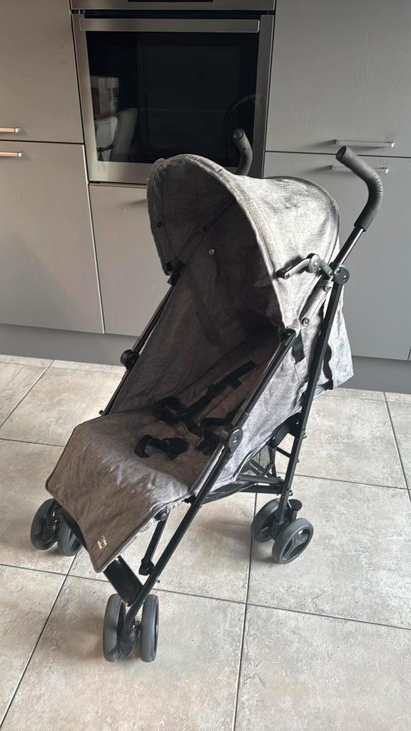 Lichtgewicht Buggy van Ding; ideaal voor korte ritjes!, Kinderen en Baby's, Buggy's, Zo goed als nieuw, Ophalen of Verzenden