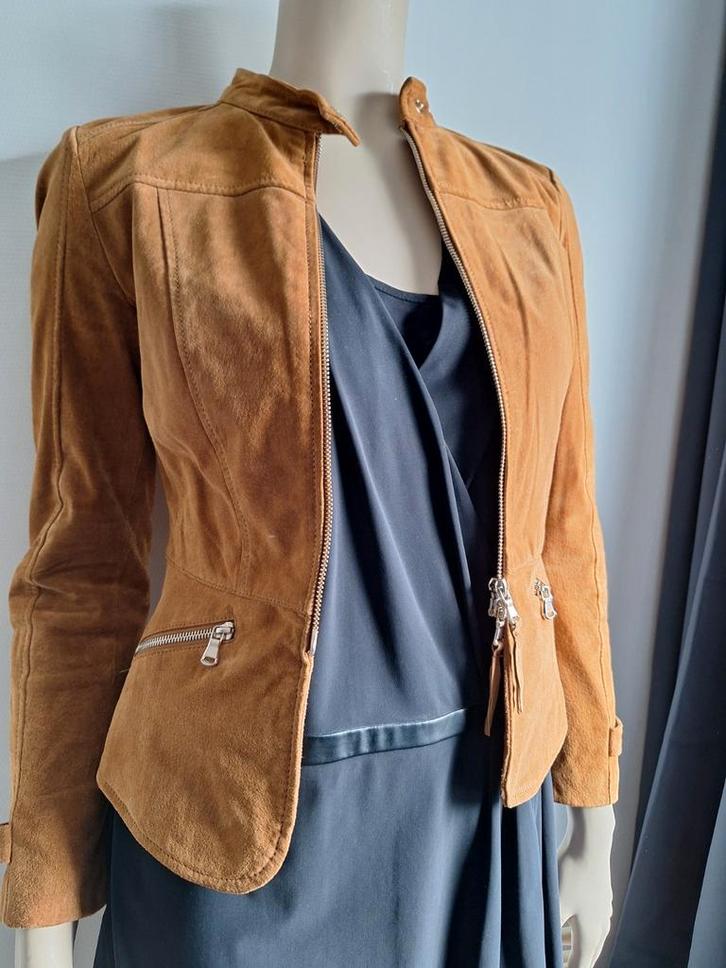 Suede leren jasje Mango XS/ cognac bruin/leer jack/jas/rits, Kleding | Dames, Jasjes, Kostuums en Pakken, Zo goed als nieuw, Jasje
