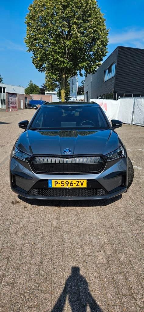 Skoda Enyaq 80 Elektrisch 204pk 2022 Grijs Private Lease, Auto's, Skoda, Particulier, Enyaq, ABS, Achteruitrijcamera, Adaptieve lichten