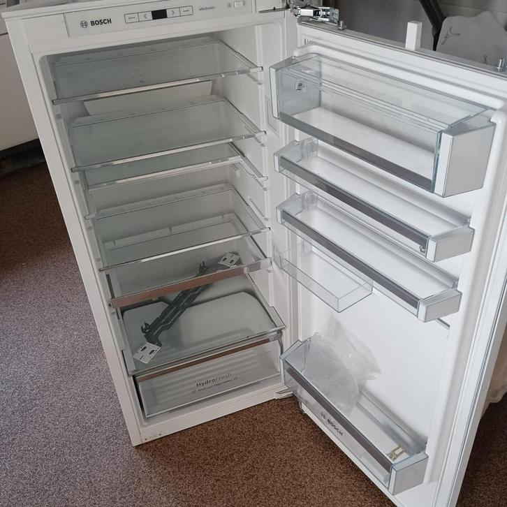 Bosch Inbouw koelkast KIR41AD30 deur op deur, Witgoed en Apparatuur, Koelkasten en IJskasten, Zo goed als nieuw, Zonder vriesvak
