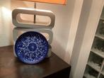 Prachtig blauw bord gesigneerd, Antiek en Kunst, Verzenden