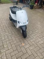 Piaggio zip type 3, Fietsen en Brommers, Scooters | Piaggio, Ophalen, Zo goed als nieuw, Tweetakt, Zip