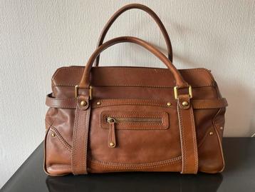 Lederen tas, in zeer goede staat beschikbaar voor biedingen