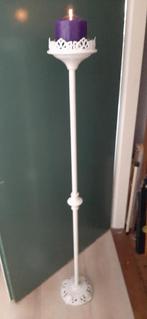 Hoge kaarsenstandaard, Huis en Inrichting, Woonaccessoires | Kandelaars en Kaarsen, Ophalen, Wit, Zo goed als nieuw, Kandelaar