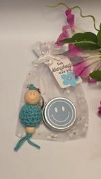 Zelfgemaakte smiley sleutelhanger met klein leeg blikje, Ophalen of Verzenden, Zo goed als nieuw