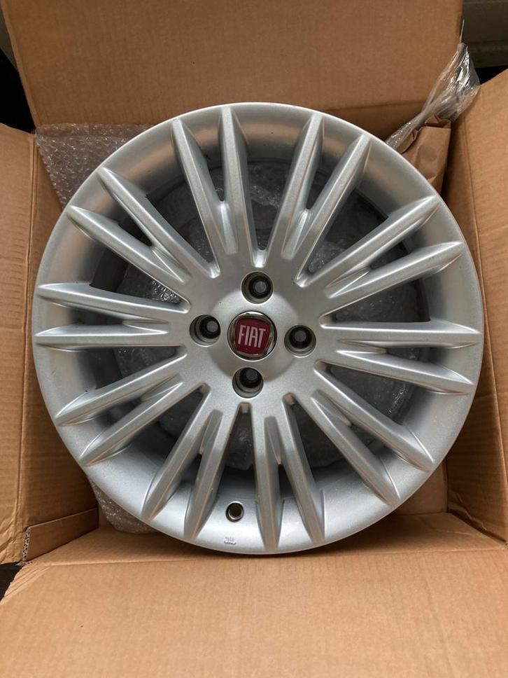 1x FIAT Bravo 16 inch velg in zeer goede staat., Auto-onderdelen, Banden en Velgen, Velg(en), Zomerbanden, 16 inch, 205 mm, Personenwagen
