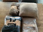 3 woonkleden en 1 kussen nieuw, Huis en Inrichting, Woonaccessoires | Kussens, Ophalen, Nieuw