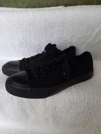 Nieuwe zwarte sportschoenen - Maat 40, Ophalen of Verzenden, Nieuw, Zwart, Sportschoenen