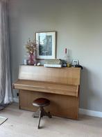 Piano inclusief kruk, Muziek en Instrumenten, Piano's, Ophalen, Gebruikt, Bruin