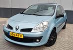 Renault Clio 1.4 16v nette auto pano airco lange apk, Auto's, Voorwielaandrijving, 4 cilinders, Blauw, 1200 kg