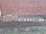 Gratis tegels 30x30 - ruim 60 stuks, Tuin en Terras, Tegels en Klinkers, Ophalen, Gebruikt, 10 m² of meer, Beton