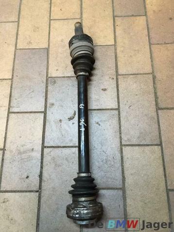 Aandrijfas links BMW 3 serie E90 E91 E92 E93 33217525821 beschikbaar voor biedingen