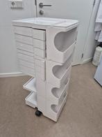 Witte Kastje op Wieltjes, Ophalen, Gebruikt