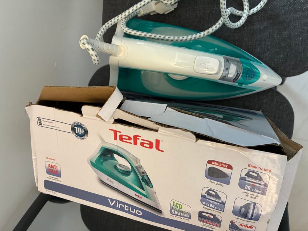 Tefal  Stoomstrijkijzer Tefal virtuo, Witgoed en Apparatuur, Strijkijzers en Strijkplanken, Ophalen of Verzenden, Zo goed als nieuw