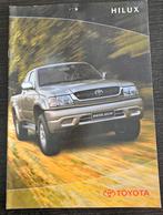 TOYOTA HILUX  2002, Boeken, Auto's | Folders en Tijdschriften, Ophalen of Verzenden, Zo goed als nieuw, Toyota