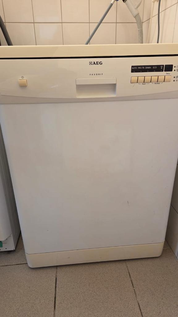 AEG Favorit 55022 W0 vaatwasser, Witgoed en Apparatuur, Vaatwasmachines, Gebruikt, Vrijstaand, 85 tot 90 cm, 60 cm of meer, 10 tot 14 liter