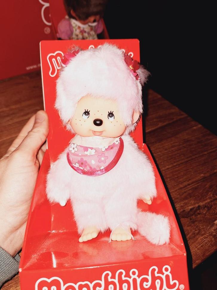 Schattige Monchhichi Sakura Cherry Blossom Pop 20cm - nieuw, Kinderen en Baby's, Speelgoed | Poppen, Nieuw, Overige typen, Ophalen of Verzenden