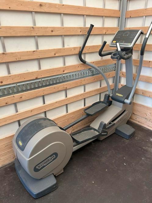 Technogym synchro excite 700 led crosstrainer, Sport en Fitness, Fitnessmaterialen, Gebruikt, Overige typen, Ophalen