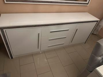 Moderne Witte Dressoir +Spiegel Set beschikbaar voor biedingen