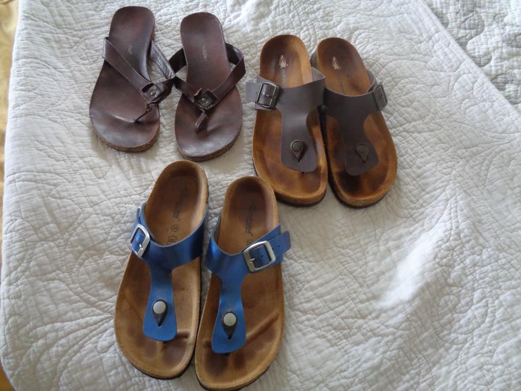 HUSH PUPPIES,HUMAN NATURE, NATUFORM slippers:mt 36,39,40, Kleding | Dames, Schoenen, Zo goed als nieuw, Slippers, Bruin, Ophalen of Verzenden
