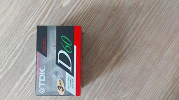 Casettebandjes 3 keer in verpakking tdk beschikbaar voor biedingen