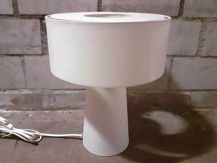 Pomax '26711-WHI' tafellamp/bureaulamp, vrijwel als nieuw m0, Huis en Inrichting, Lampen | Tafellampen, Zo goed als nieuw, Stof