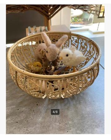 Metalen grote zware brocante Mand Schaal beschikbaar voor biedingen