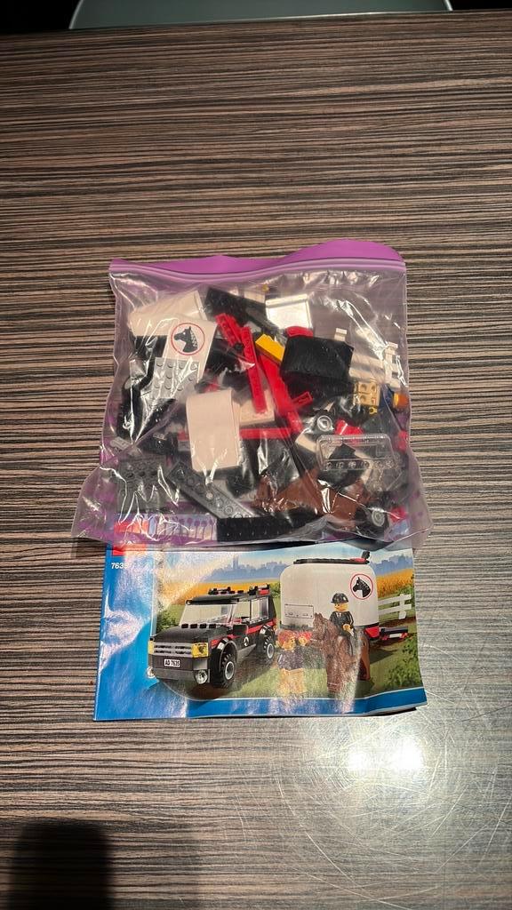 Lego city 7635 4WD with horse trailer, Kinderen en Baby's, Speelgoed | Duplo en Lego, Zo goed als nieuw, Lego, Complete set, Ophalen of Verzenden