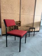 Vintage Eromes Marko stoel – rood met zwart stalen frame, Huis en Inrichting, Stoelen, D, Ophalen of Verzenden, Zo goed als nieuw