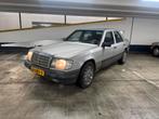 Mercedes-Benz Mercedes 1986 Grijs 300diesel 6cilinder w124, Auto's, Mercedes-Benz, Achterwielaandrijving, 1416 kg, Zwart, Cruise Control