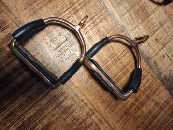Edix flex curved stirrups rose beschikbaar voor biedingen