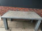 Een tuintafel van staal en beton, Tuin en Terras, Ophalen, Gebruikt, Rechthoekig, Metaal
