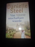 Danielle Steel - Familieband (Special Veldboeket 2019), Danielle Steel, Ophalen of Verzenden, Zo goed als nieuw, Nederland