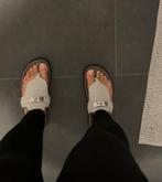 hermes sandalen grijs, Verzenden, Zo goed als nieuw, Grijs, Sandalen of Muiltjes